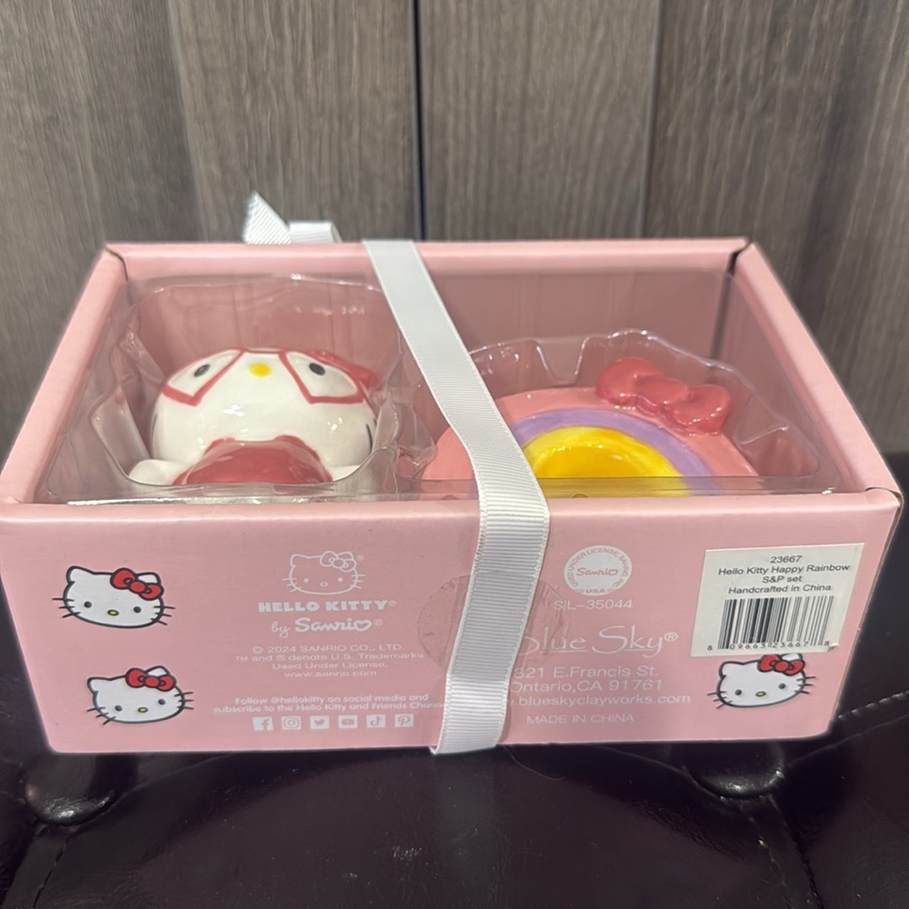 New Blue Sky Clayworks School Girl Hello Kitty & Rainbow Salt & Pepper Shakers - Picture 9 of 9